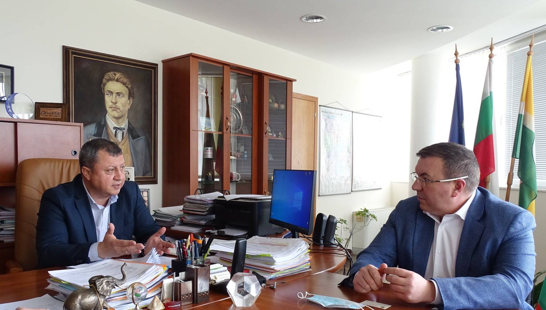  Проф. Костадин Ангелов в Павликени 